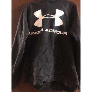 Under Armour black hoodie Size M